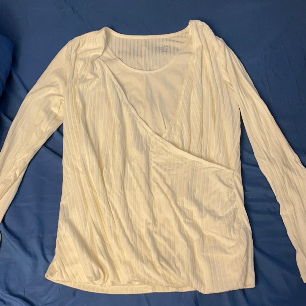 Long sleeve maternity blouse